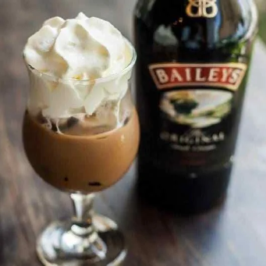 Likörlü Milkshake